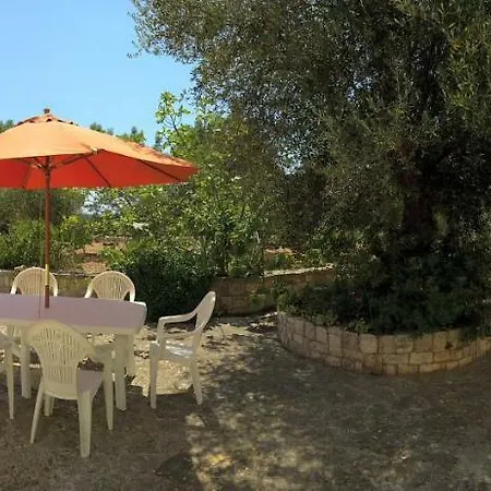 Trullo Silvestre * チステルニーノ